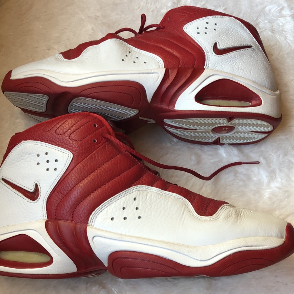 Authentic Vintage 1999 Rare  Nike Air Basketball Sneakers Red /White Size 16